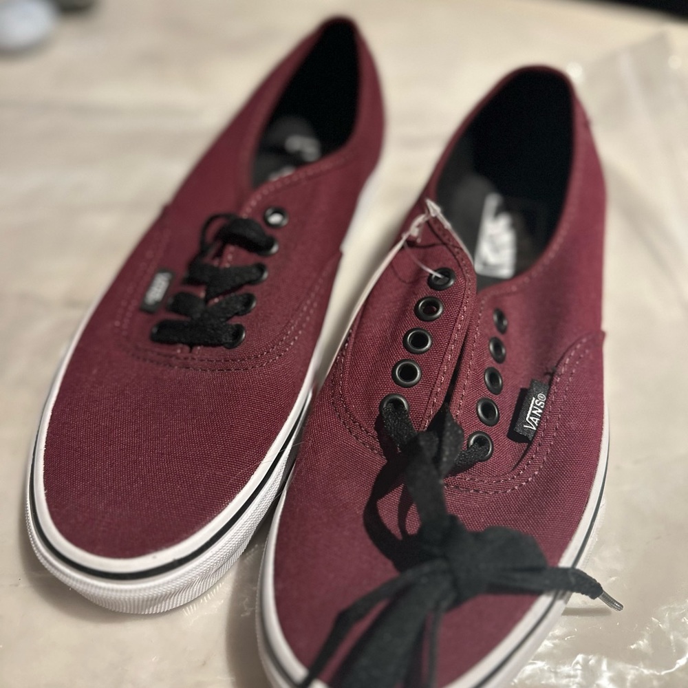 Vans maroon lace-ups